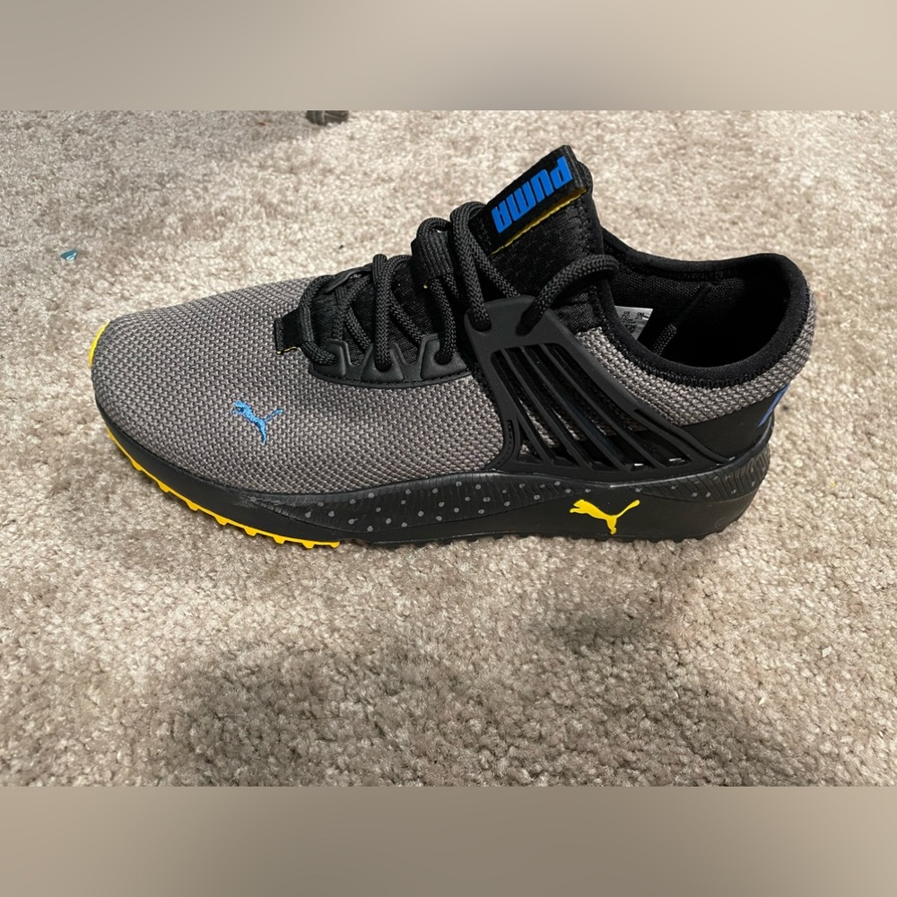 Puma sneakers